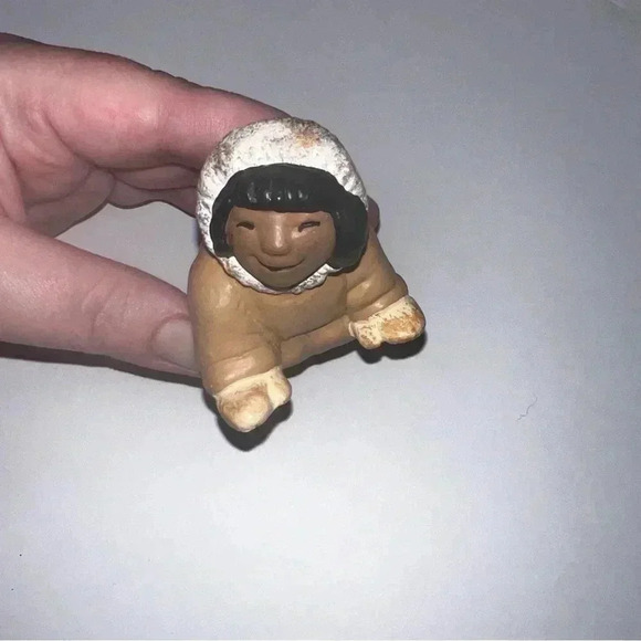 Eskimo Figurines Set Of 3 In Great Condition! Vintage Inuit - Picture 4 of 13